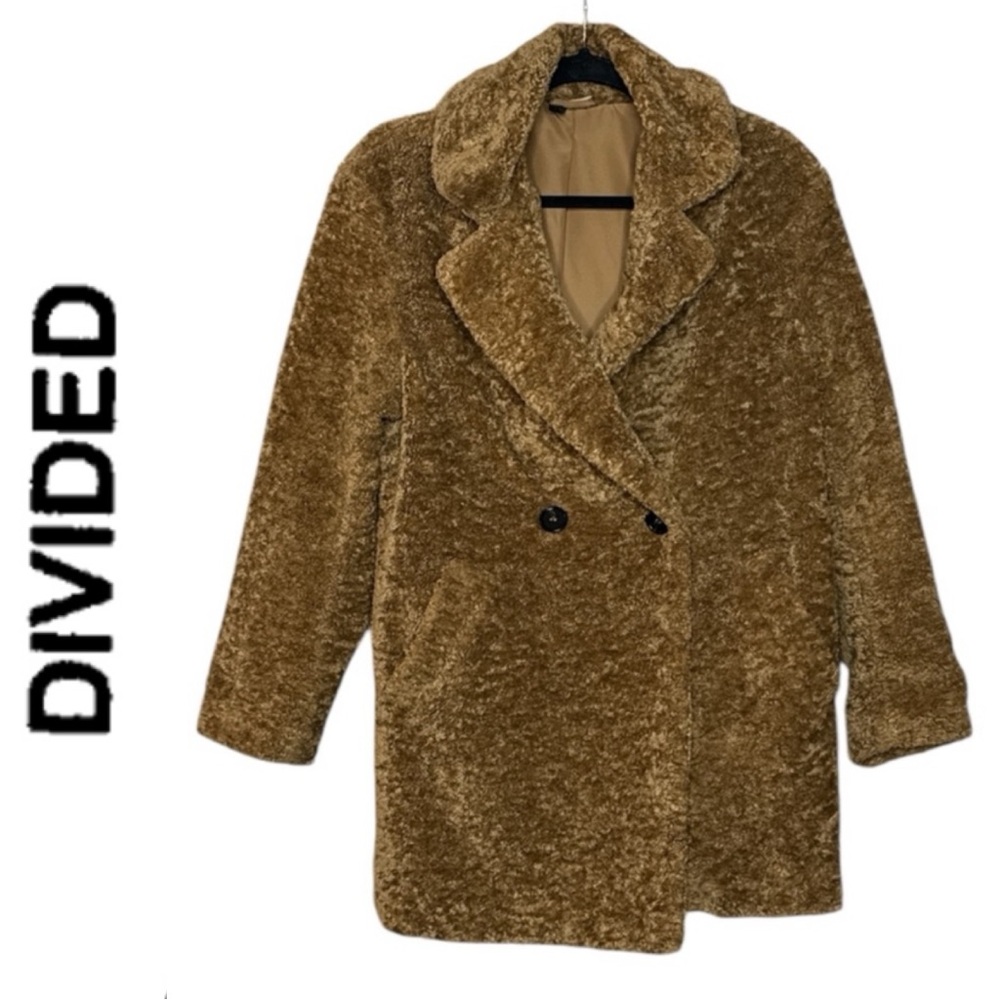 H & M DIVIDED CARAMEL BROWN PLUSH LAPEL COLLARED TEDDY MID LENGTH COAT